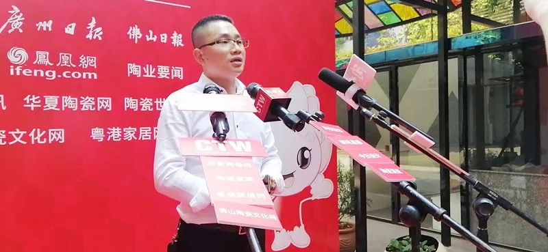 腾博会官网销售副总司理曹俊接受采访