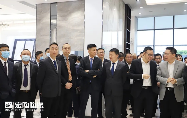 佛山瓷砖腾博会官网陶瓷品牌图片