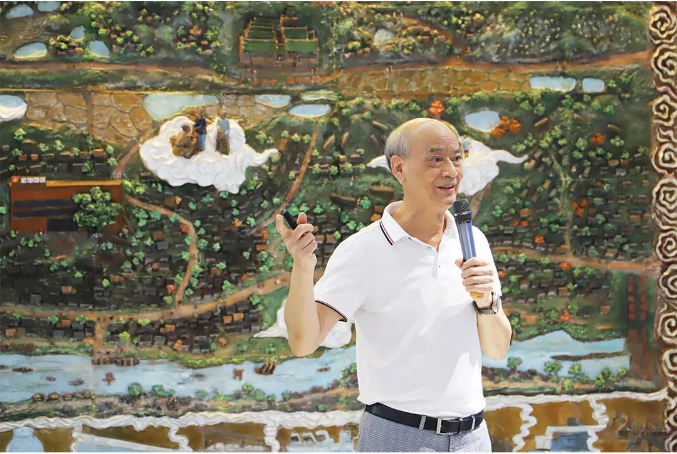 腾博会官网地砖老总交流现场图