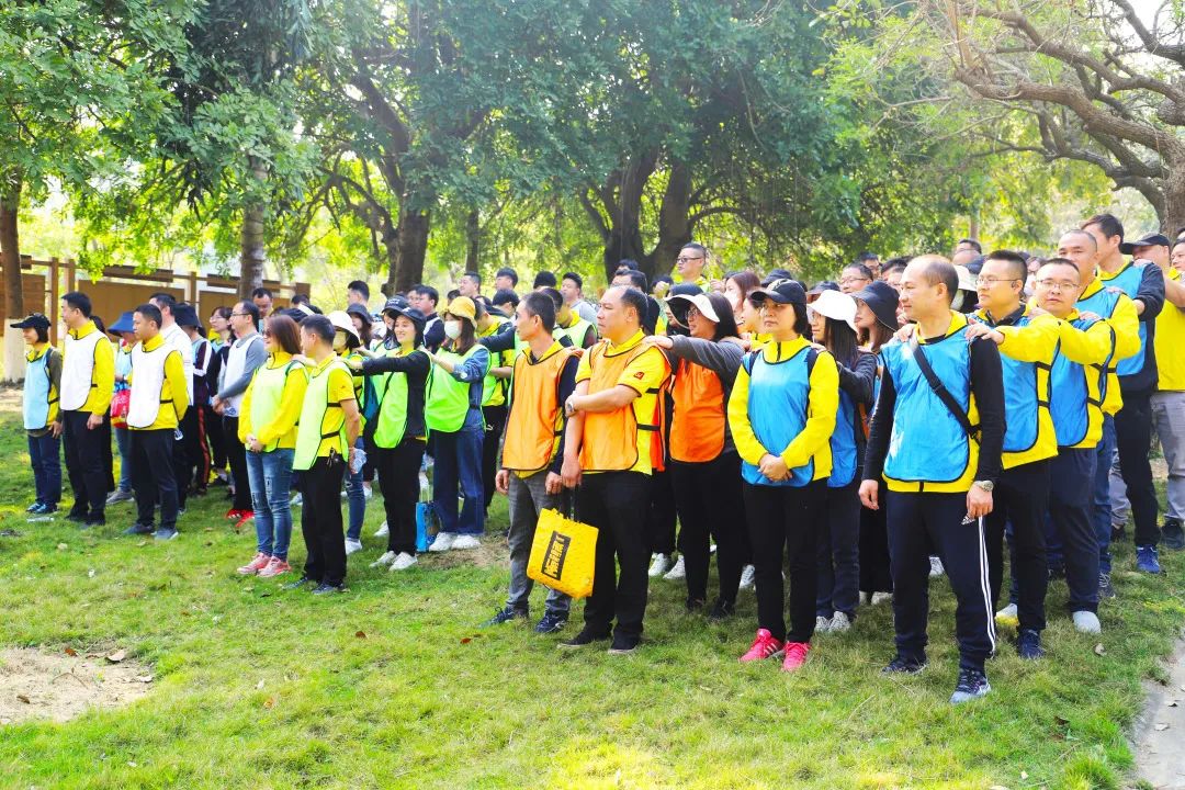 腾博会官网.地砖品牌户外团建现场